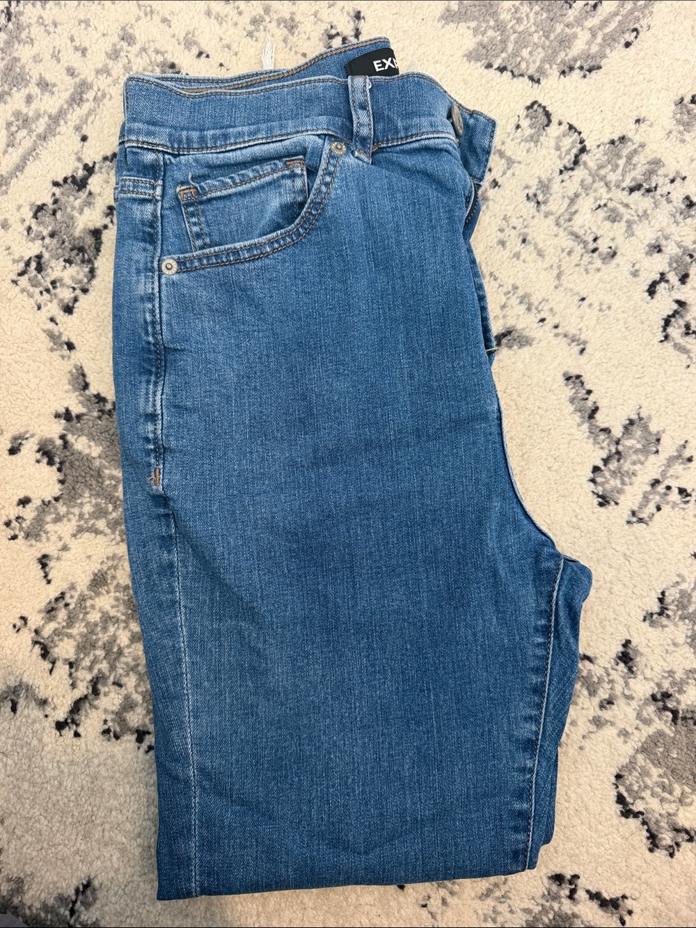 Express Women's Straight Leg Jeans in Medium Blue